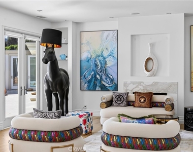 1625 Loma Vista - Photo Thumbnail 11