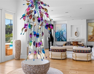 1625 Loma Vista - Photo Thumbnail 12