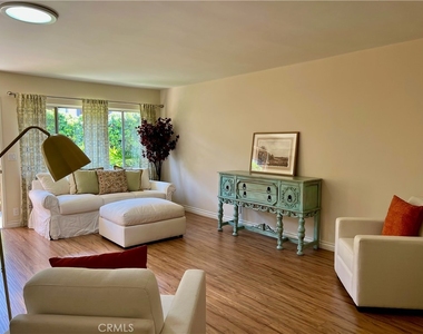 228 W Lemon - Photo Thumbnail 1