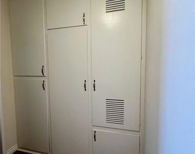228 W Lemon - Photo Thumbnail 14