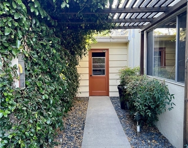 228 W Lemon - Photo Thumbnail 16