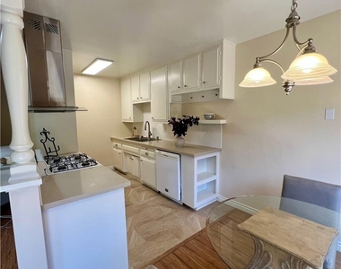 228 W Lemon - Photo Thumbnail 5