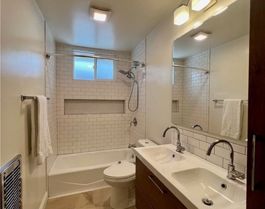 228 W Lemon - Photo Thumbnail 12