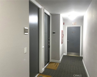 141 S Clark Drive - Photo Thumbnail 10