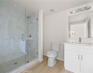 1818 S Norton Avenue - Photo Thumbnail 8