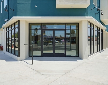 1818 S Norton Avenue - Photo Thumbnail 22