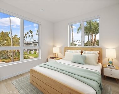 1818 S Norton Avenue - Photo Thumbnail 1