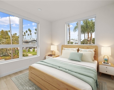 1818 S Norton Avenue - Photo Thumbnail 1