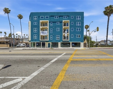 1818 S Norton Avenue - Photo Thumbnail 26