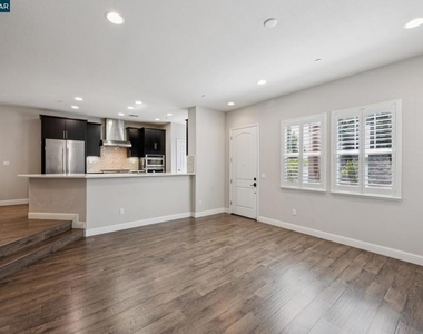 31 Hazel Tree Rdg - Photo Thumbnail 1