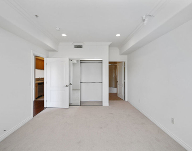3328 Oakhurst Avenue - Photo Thumbnail 15