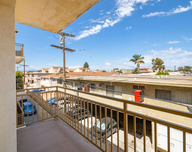 3328 Oakhurst Avenue - Photo Thumbnail 7