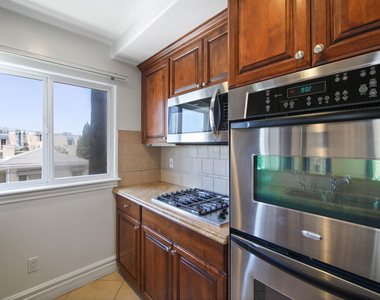 8610 Chalmers Drive - Photo Thumbnail 2