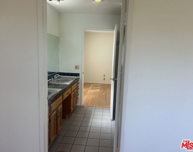 8515 Saturn Street - Photo Thumbnail 15