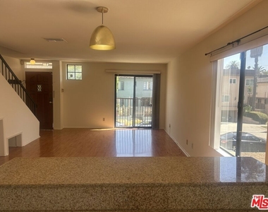 8515 Saturn Street - Photo Thumbnail 6