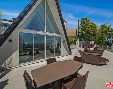 8460 Cole Crest Drive - Photo Thumbnail 20
