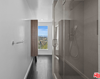 8460 Cole Crest Drive - Photo Thumbnail 30