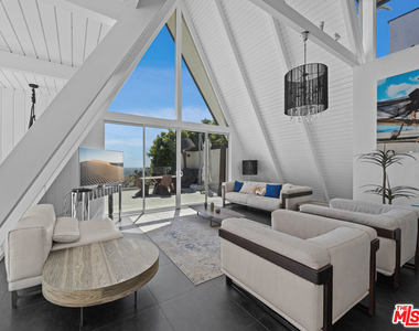 8460 Cole Crest Drive - Photo Thumbnail 11