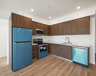 1126 N Cornwell Street - Photo Thumbnail 4