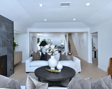 19061 Wells Drive - Photo Thumbnail 8