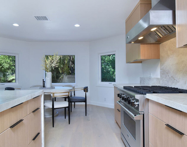 19061 Wells Drive - Photo Thumbnail 20