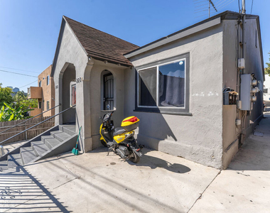 221 Lake Shore Terrace - Photo Thumbnail 8