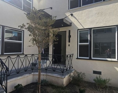 537 S Catalina Street - Photo Thumbnail 1