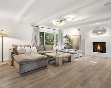 4678 White Oak Avenue - Photo Thumbnail 34