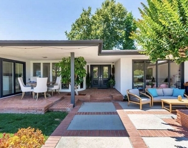 4678 White Oak Avenue - Photo Thumbnail 13