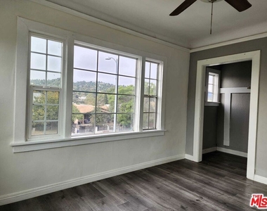 4112 Griffin Avenue - Photo Thumbnail 10