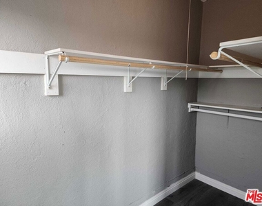 4112 Griffin Avenue - Photo Thumbnail 11