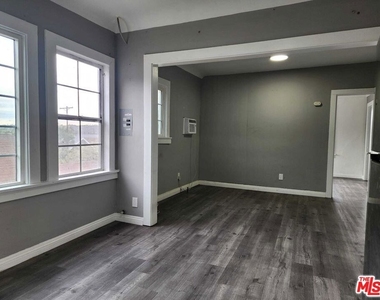 4112 Griffin Avenue - Photo Thumbnail 5