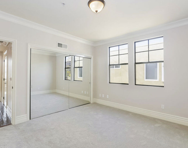 12026 Hoffman Street - Photo Thumbnail 18