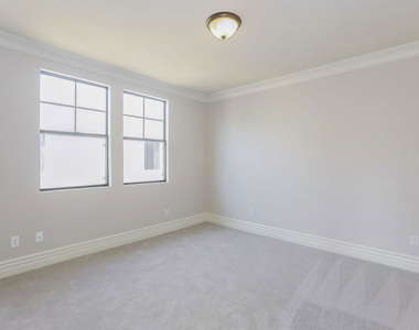 12026 Hoffman Street - Photo Thumbnail 17