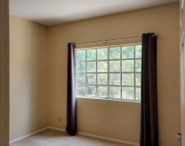 10475 Ashton Avenue - Photo Thumbnail 17