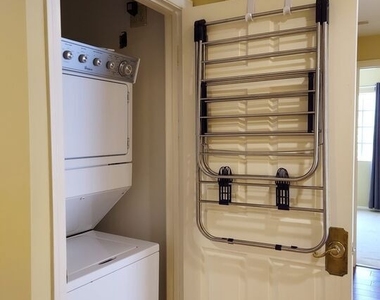 10475 Ashton Avenue - Photo Thumbnail 21