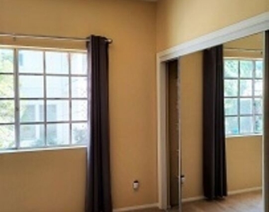 10475 Ashton Avenue - Photo Thumbnail 18