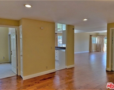 10475 Ashton Avenue - Photo Thumbnail 5