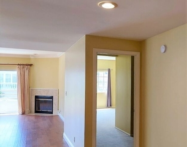 10475 Ashton Avenue - Photo Thumbnail 11