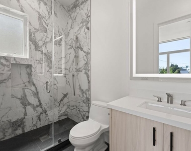 730 Indiana Avenue - Photo Thumbnail 7