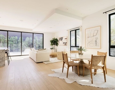 9064 Harland Avenue - Photo Thumbnail 7