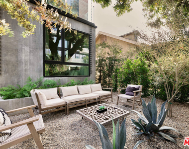 9064 Harland Avenue - Photo Thumbnail 3