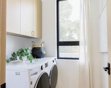 9064 Harland Avenue - Photo Thumbnail 29