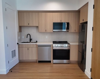 6239 Banner Avenue - Photo Thumbnail 2