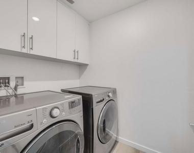 4320 Eagle Rock Boulevard - Photo Thumbnail 12