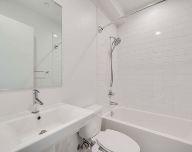 4320 Eagle Rock Boulevard - Photo Thumbnail 6
