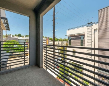 4320 Eagle Rock Boulevard - Photo Thumbnail 16