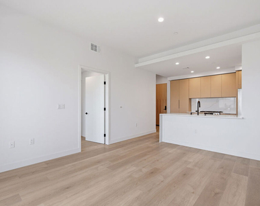 3555 Overland Avenue - Photo Thumbnail 8