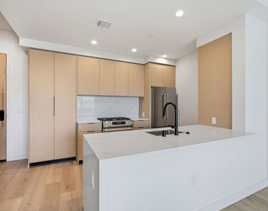 3555 Overland Avenue - Photo Thumbnail 1