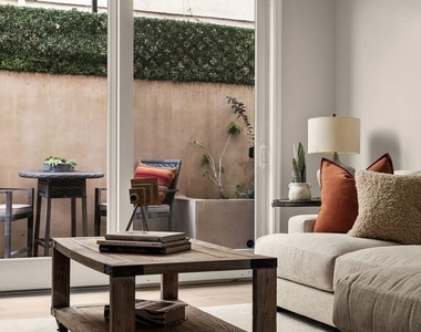 1610 Camden Avenue - Photo Thumbnail 8